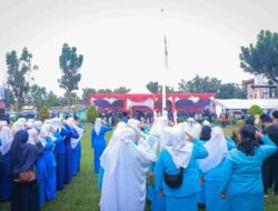 Pimpin Upacara Hari Pendidikan Nasional, Walikota Minta Tenaga Pendidik Tingkatkan SDM