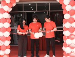 Hadirkan Kenyamanan Ekstra Pelanggan, J&T Express Resmikan Drop Point Signature di Pekanbaru, J&T Express Resmikan Drop Point Signature di Pekanbaru