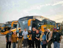 Raja Isyam Lepas Rombongan PWI Riau ke HPN Banten