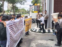 Dugaan Korupsi Miliaran Rupiah, Mahasiswa Desak Jaksa Periksa Rektor UIN Suska Riau